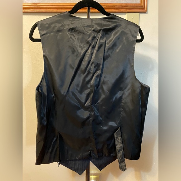 Perry Ellis Cover Vest - Picture 3 of 6